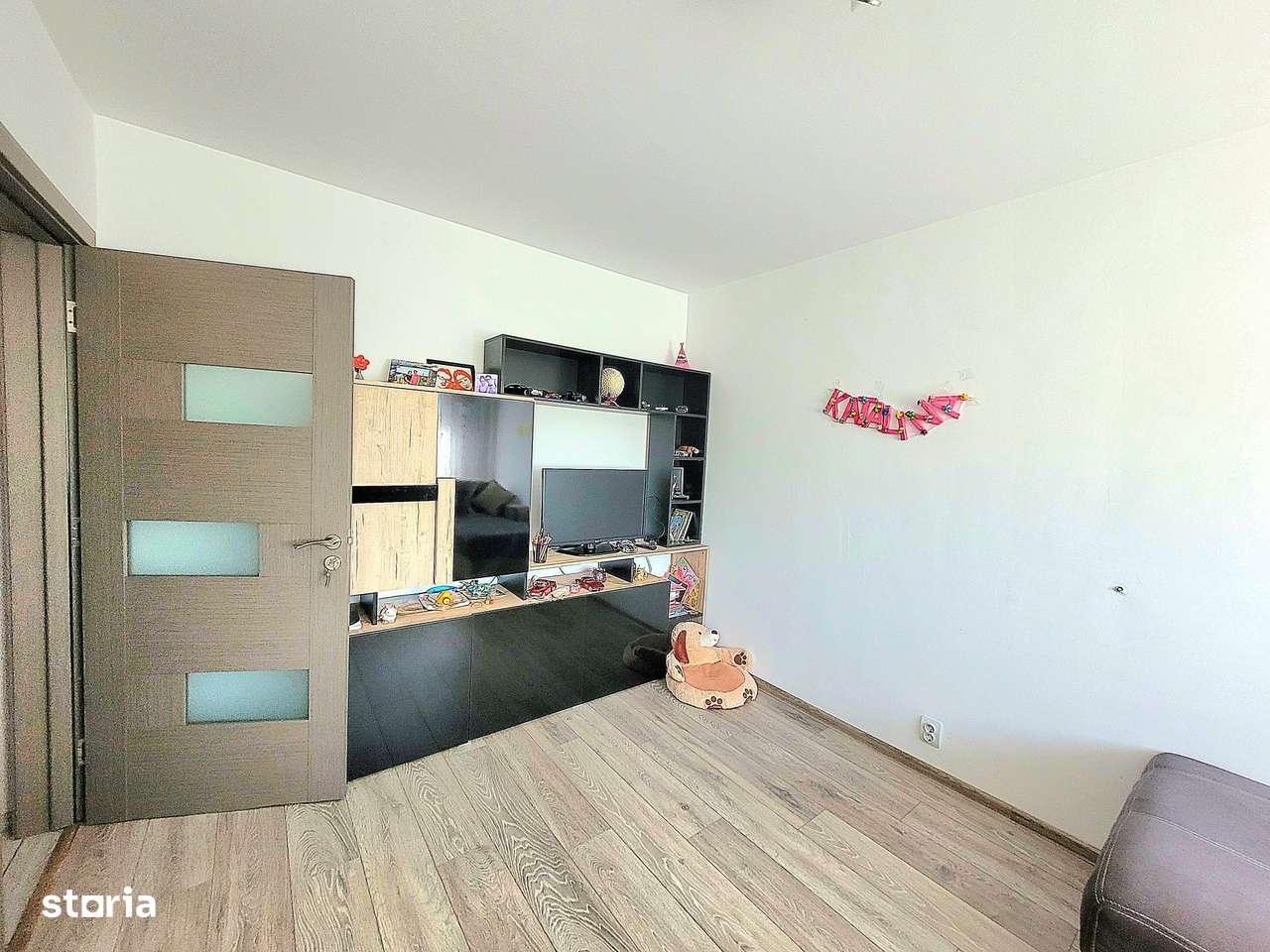 Apartament 3 camere, zona Astra, Brasov-0