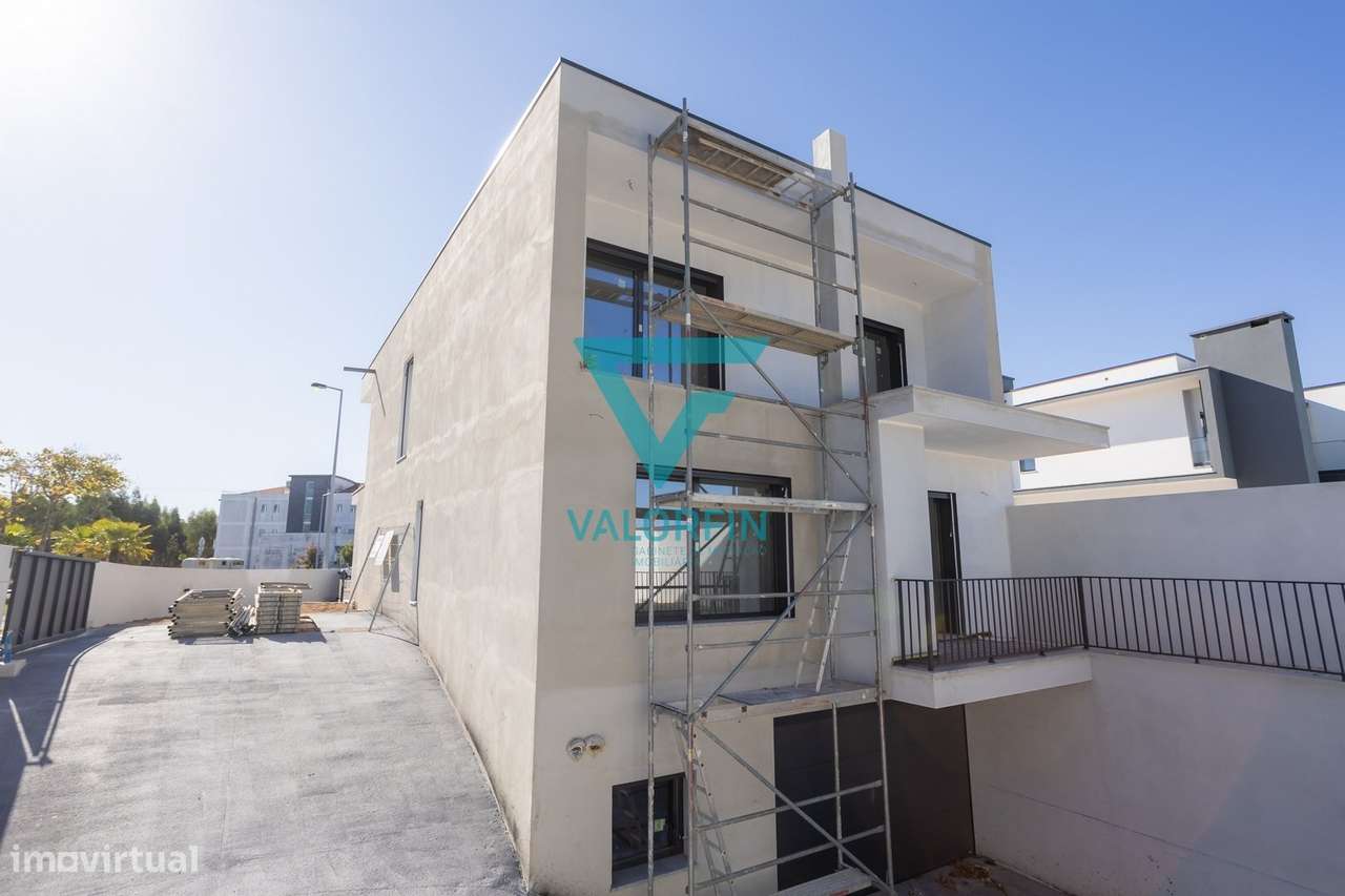 MoradiaT4 NOVA | Barosa - Leiria-14