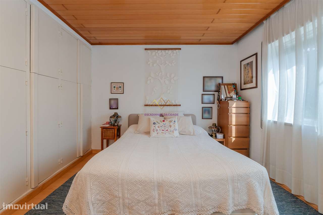 Moradia única à venda numa das melhores ruas de Oeiras-26