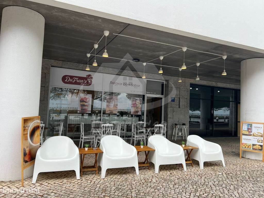 Loja para comércio com parqueamento na Marina do Parque das Nações - Grande imagem: 2/7
