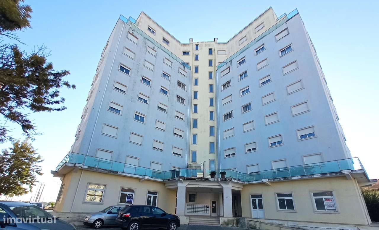 ARRENDADO ATÉ JANEIRO 2026  Apartamento T2-12