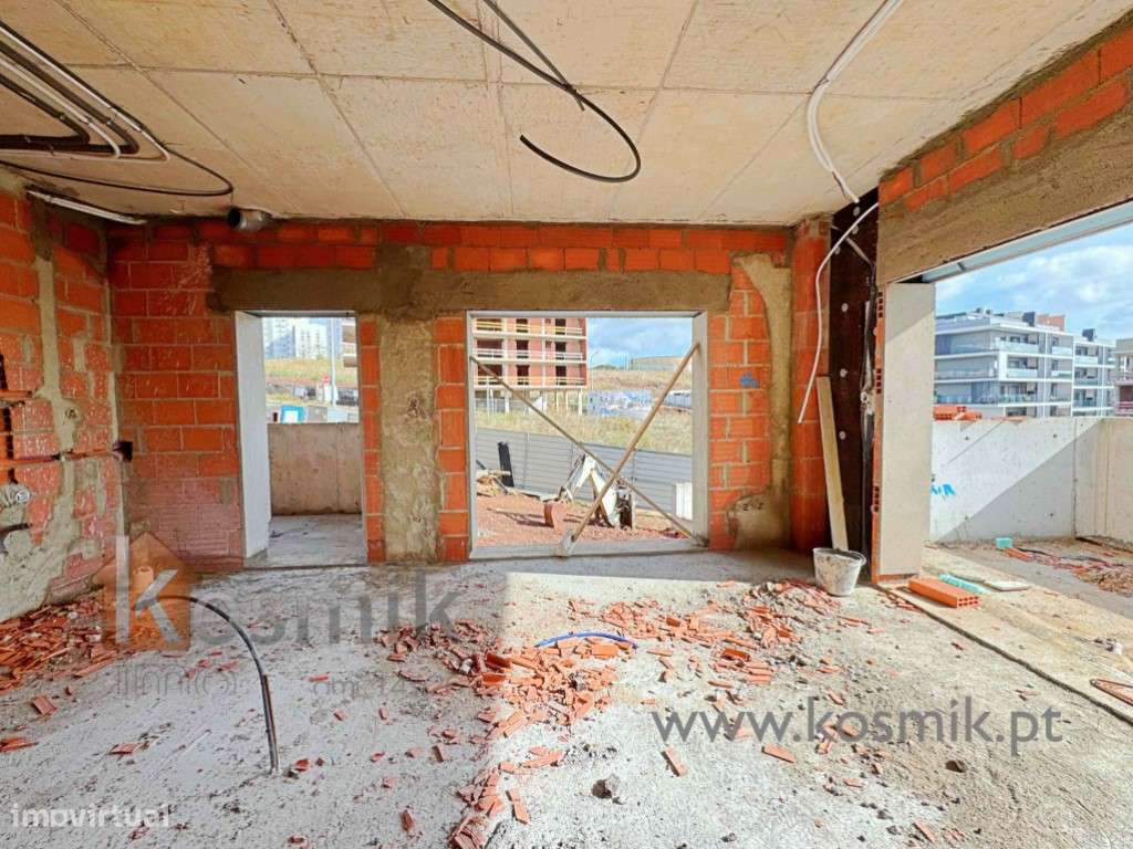 POETAS' GARDEN - PARADELA - LOURES - LISBOA - NOVOS EM CONSTRUÇÃO T1+1-21