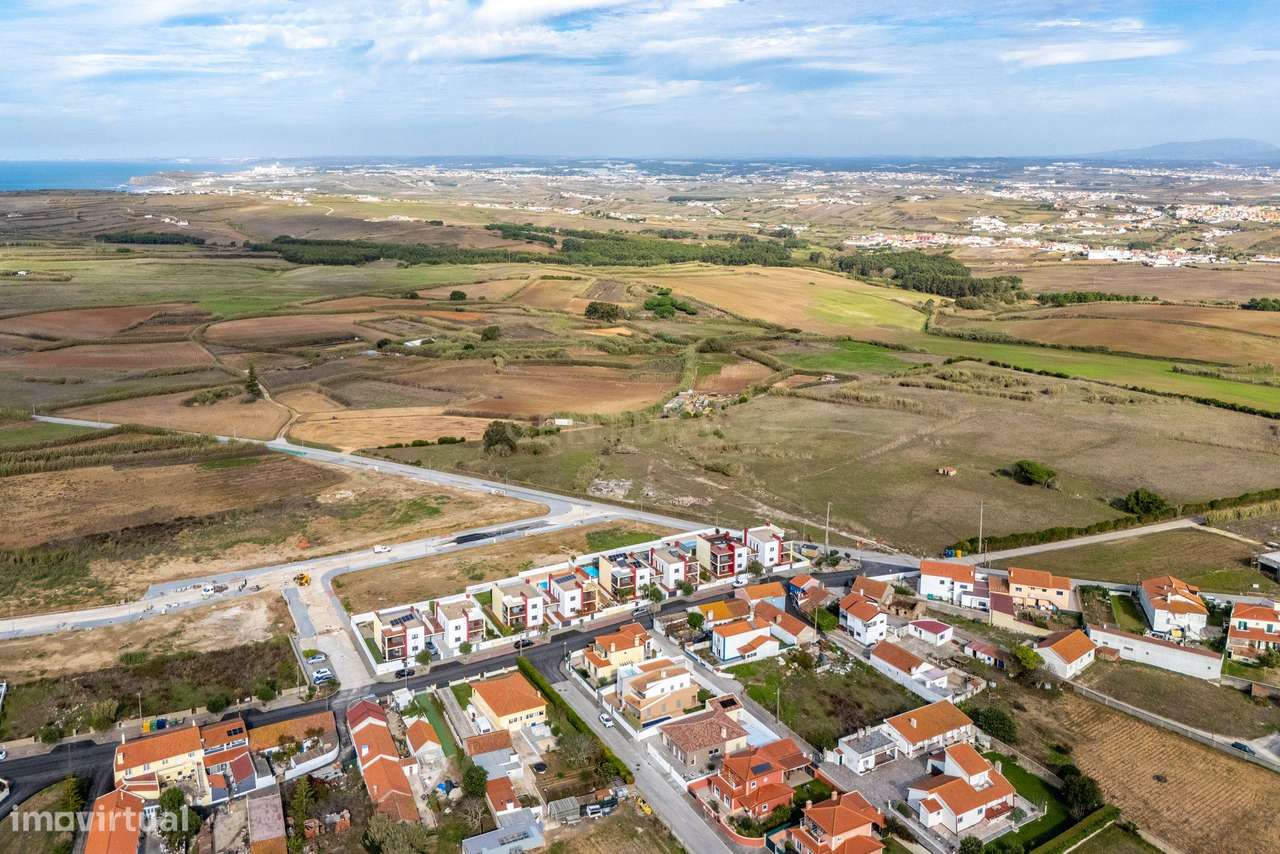 MORADIA ISOLADA TÉRREA T3 COM PISCINA AQUECIDA - ASSENTA (São Pedro d-38