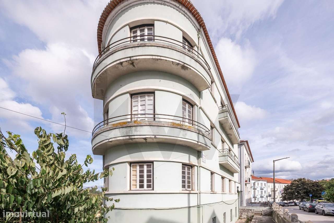 Investimento em Coimbra: Prédio com 8,7% Yield Projetada! - Grande imagem: 3/56