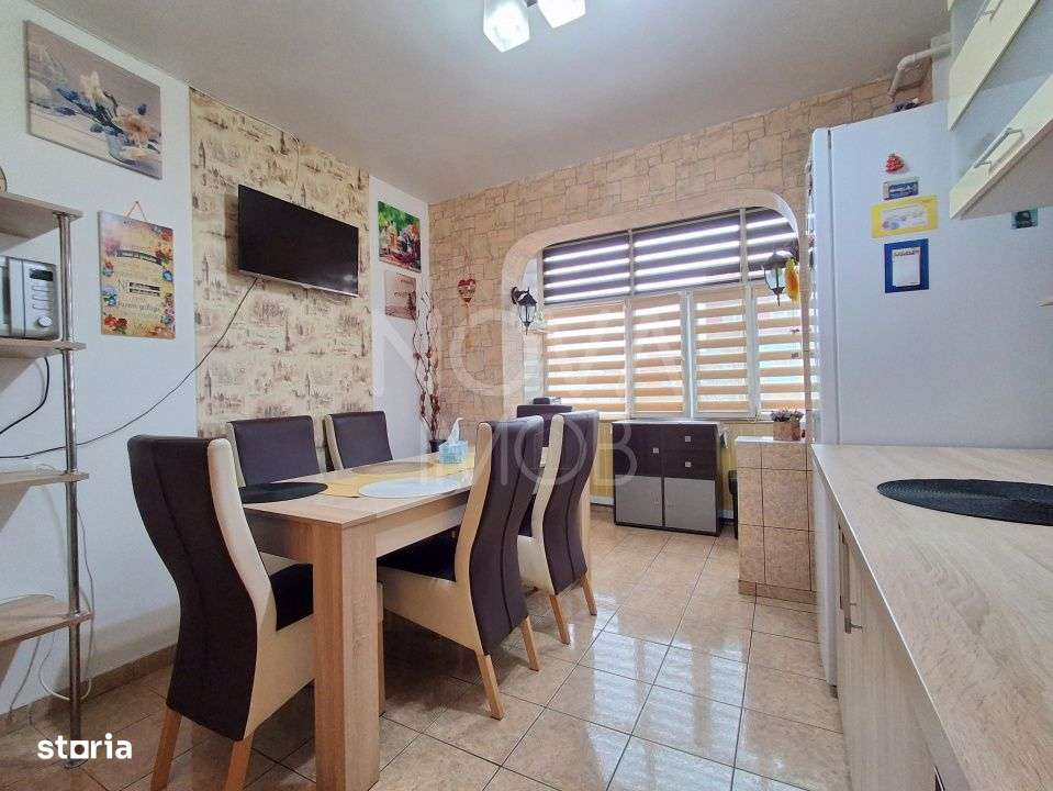 Apartament de inchiriat 3 camere etajul 4, cu lift,  Zona Vasile Aaron - Imagine principală: 4/12