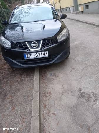 Nissan Qashqai+2 - 1