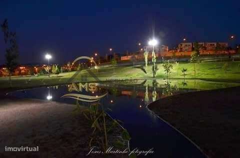 MORADIA GEMINADA NOVA V3-20