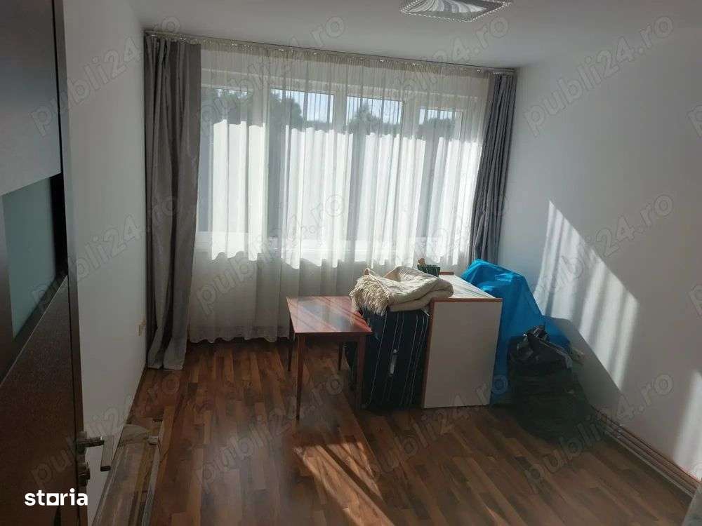 Decomandat la etajul 1 in bloc anvelopat-1