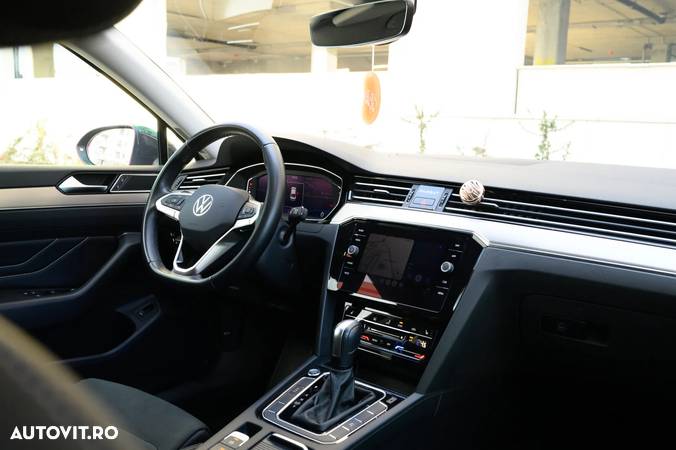 Volkswagen Passat 1.5 TSI ACT DSG Highline - 31