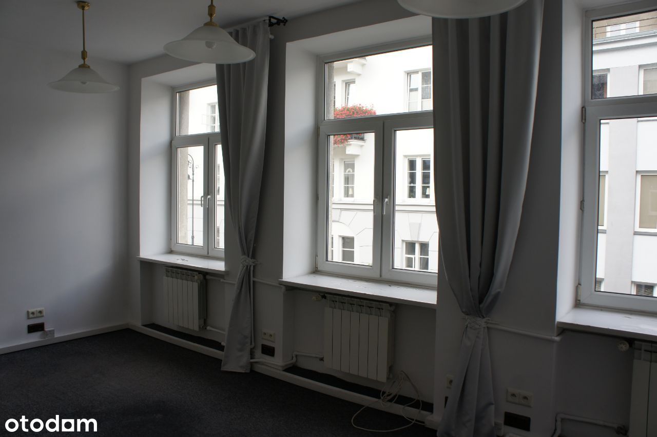 Ładne biuro 126 m2 , 4 pokoje , metro , Powiśle