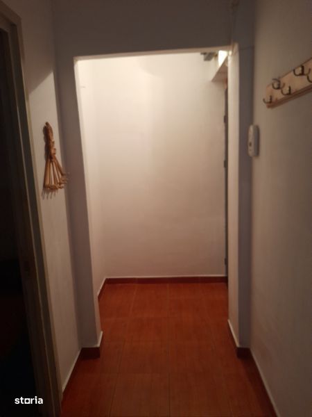 Vand apartament 2 camere