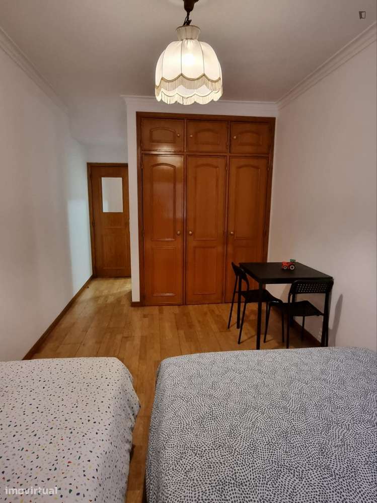 Quarto - localizado em Lisbon - Grande imagem: 4/10