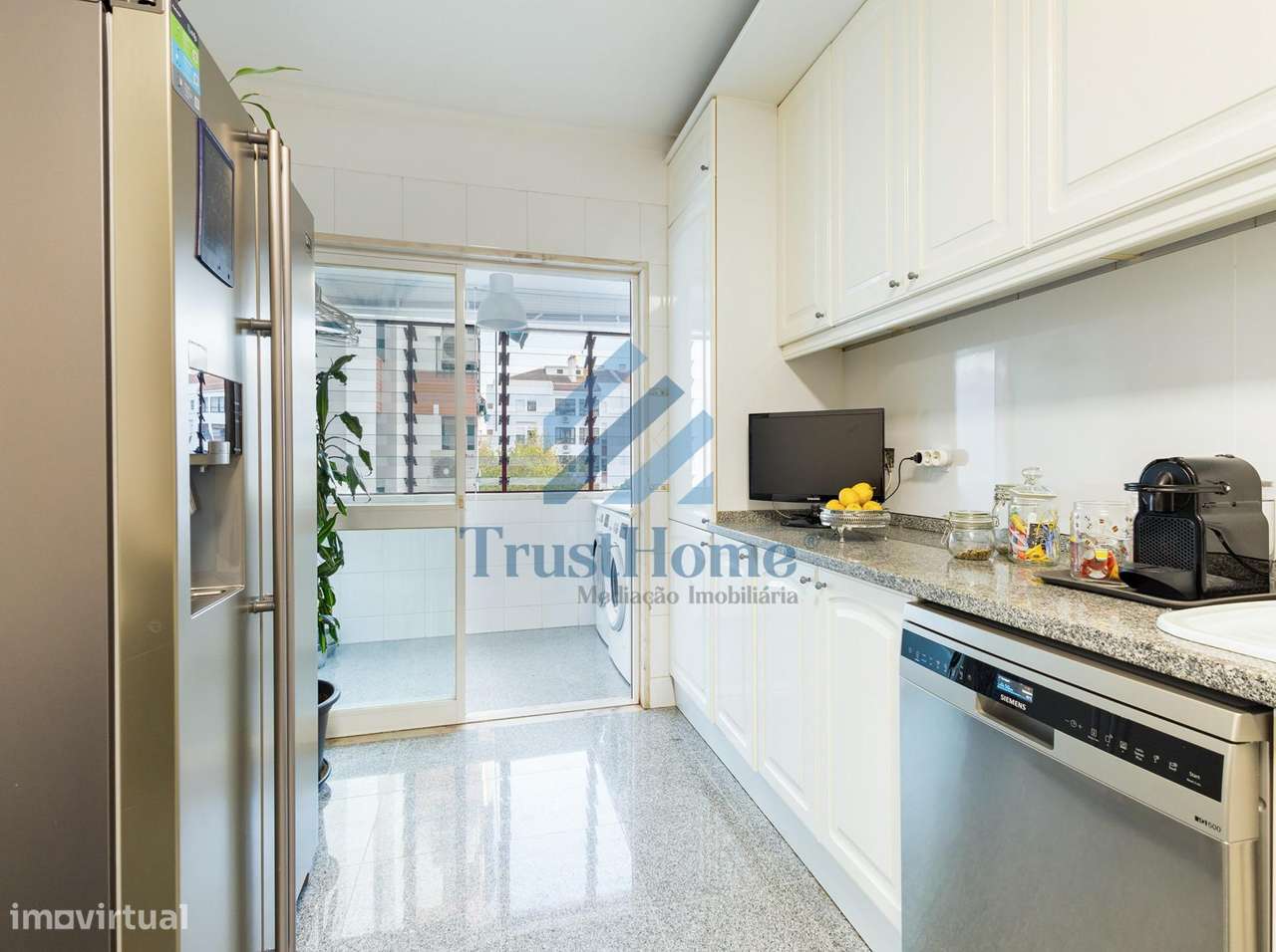 T4 em Oeiras perto do Parque dos Poetas e a 5 km da praia-7