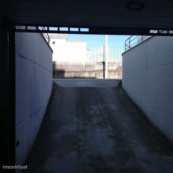 Excelente T2 com garagem!-24