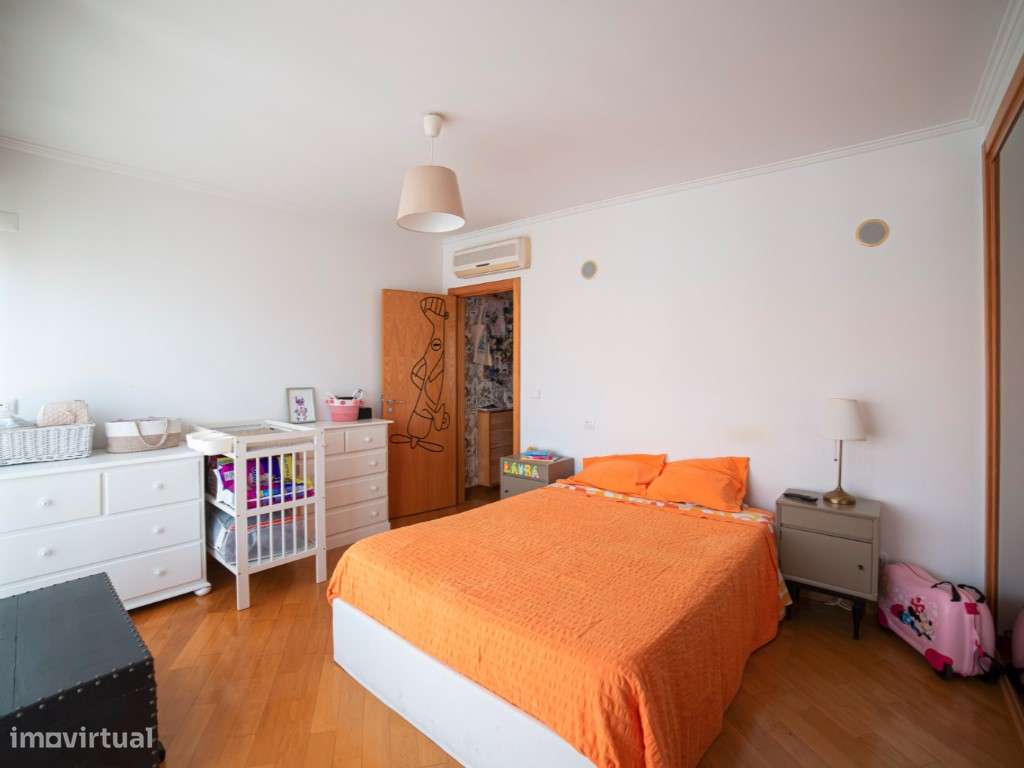 T2+1 Duplex - Urbanização da Atalaia-18