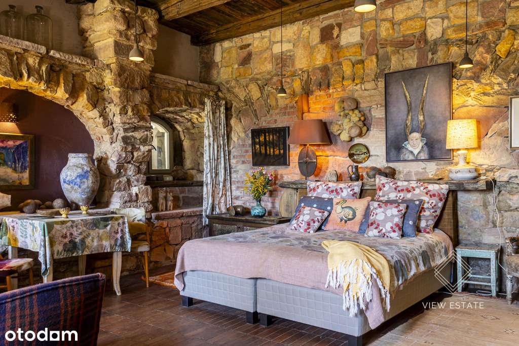 Wyjątkowy artystyczny dom na wzgórzu z pensjonatem-4