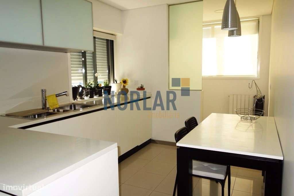Apartamento T3 Mobilado e Equipado em São Vicente - Grande imagem: 3/26