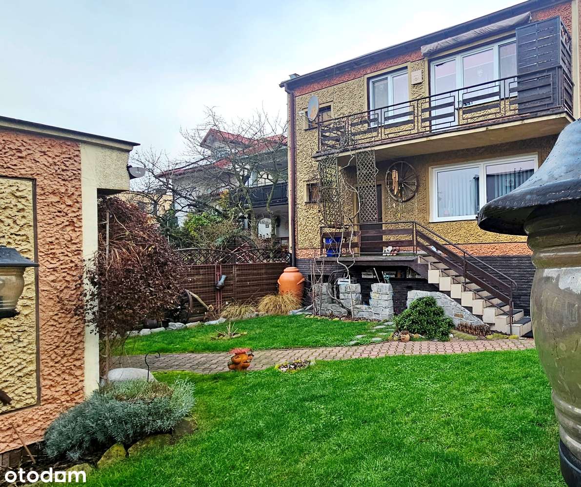 Dom z lokalem użytkowym i mieszkaniem Płock, ul. Wyszogrodzka-1