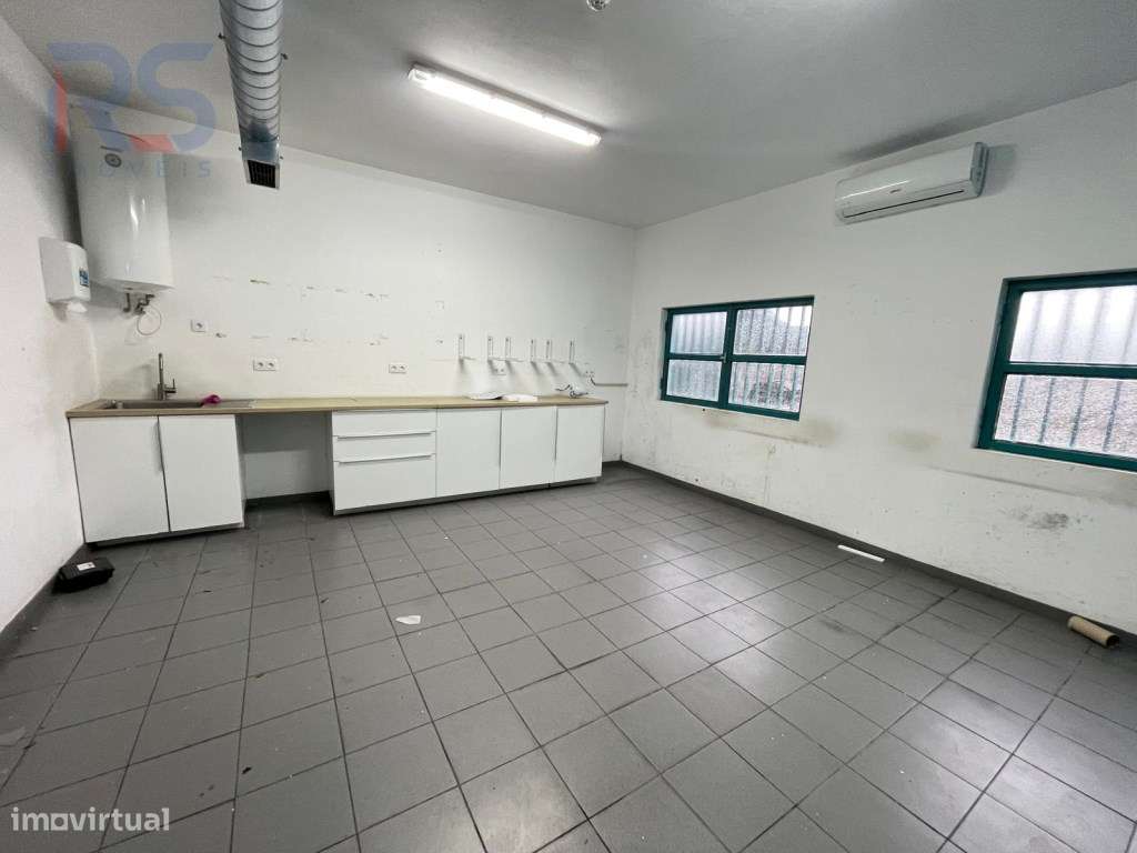 Z.i. Maia 4450m2 área bruta - Grande imagem: 5/12