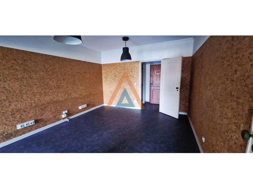 Escritório para arrendar centro Feira - Grande imagem: 5/16