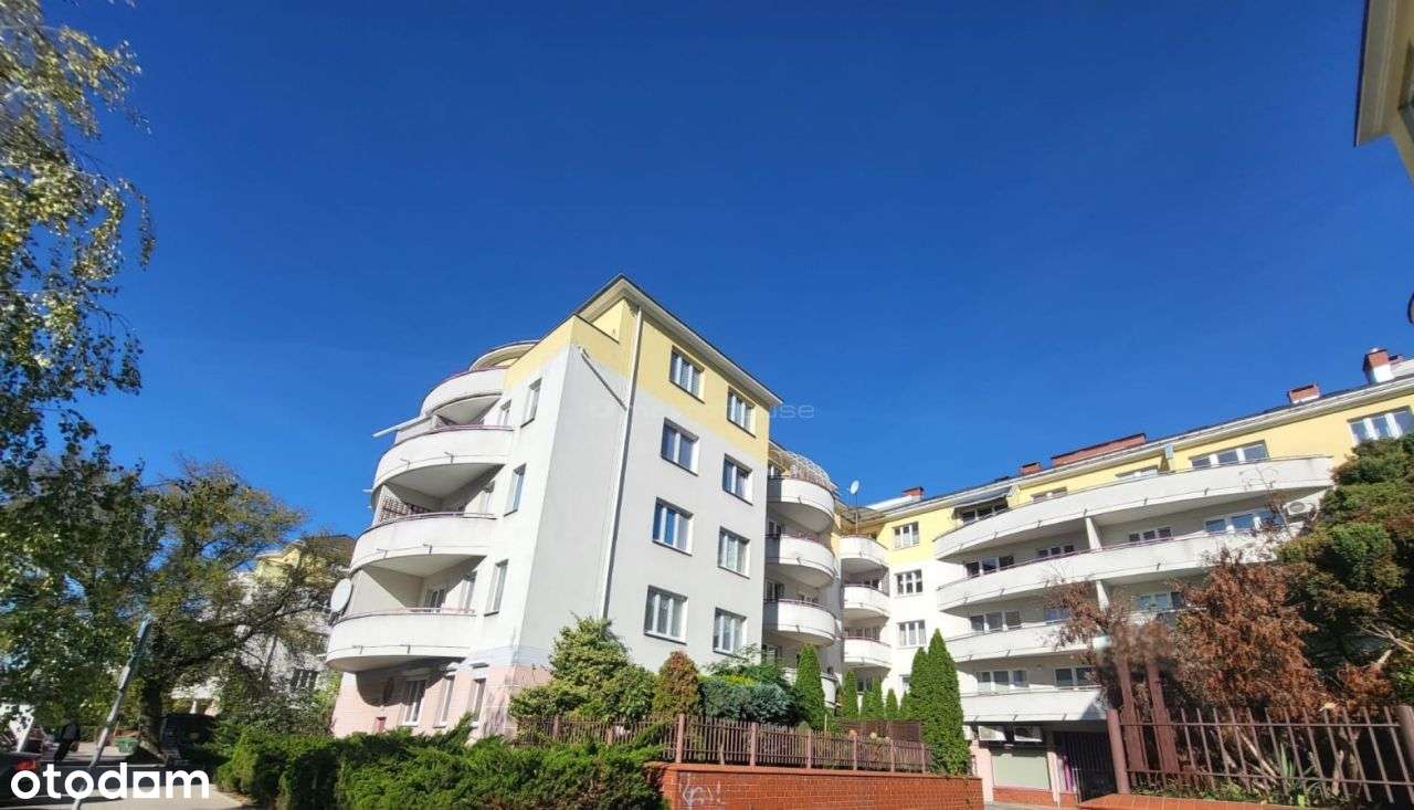 Do sprzedaży atrakcyjne, 2- pokojowe mieszkanie.-9