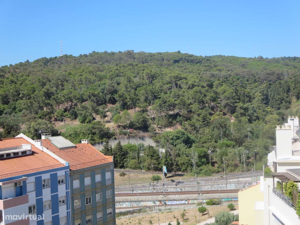 T1 em Campolide com Garagem !! - Grande imagem: 4/35