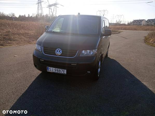 Volkswagen Multivan - 10