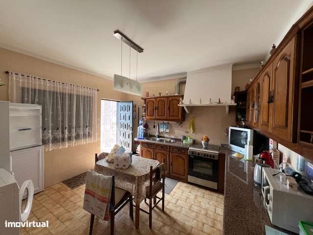 Moradia c/ Garagem, 692m2 de terreno, na Aroeira!-23