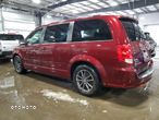 Dodge Grand Caravan - 2