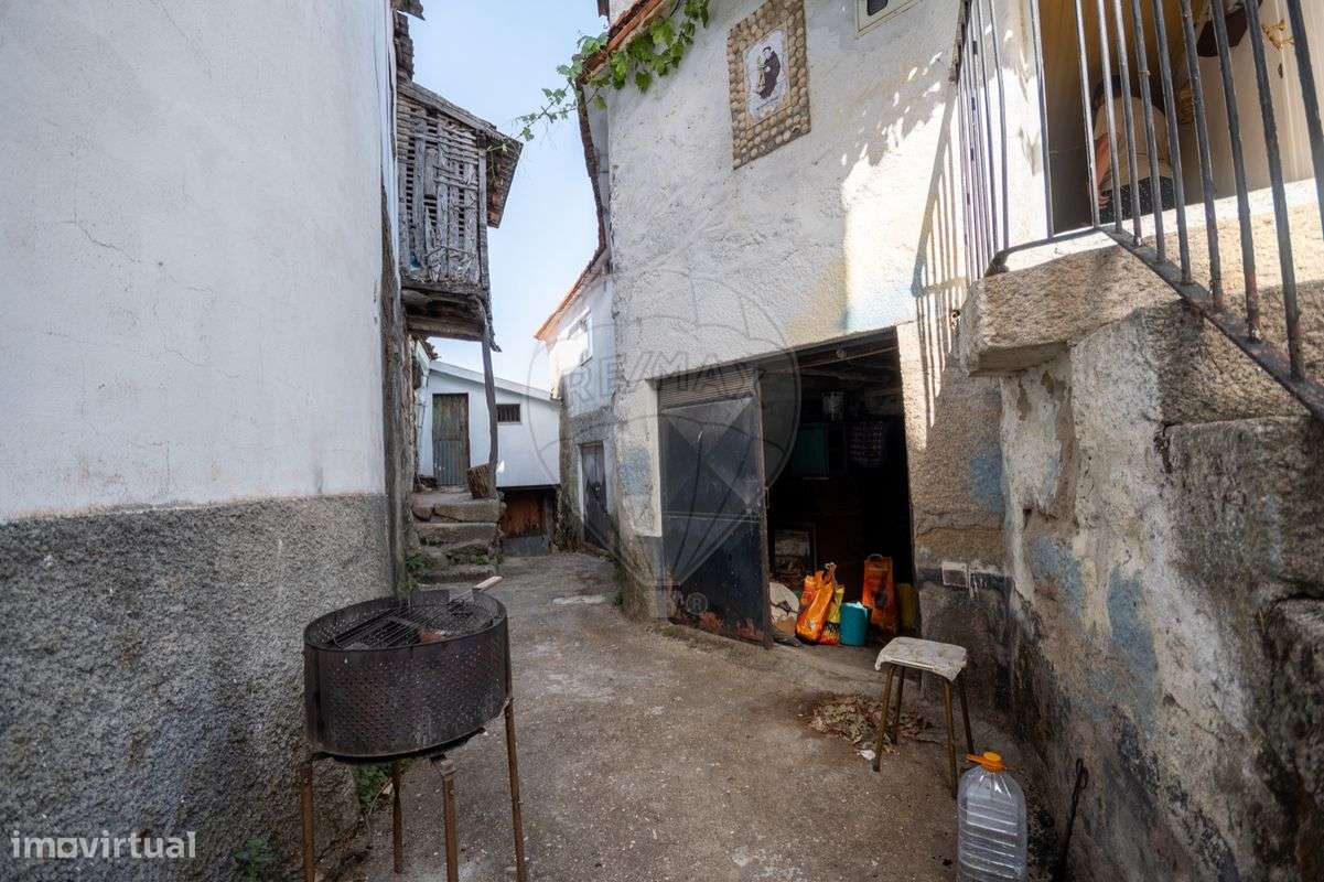 Moradia T6 para venda - Grande imagem: 3/35