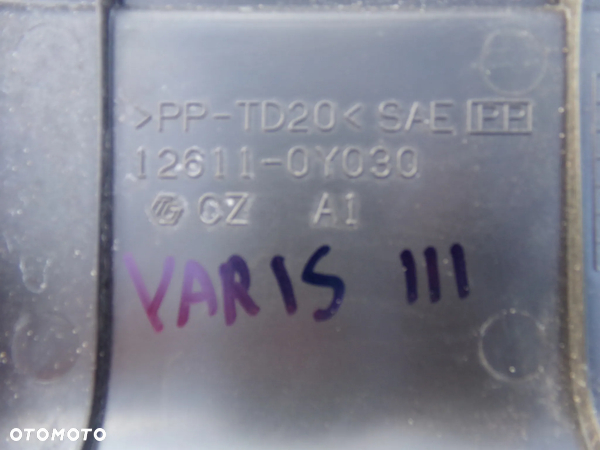 Osłona górna silnika Toyota Yaris III  12611-0Y030 - 4
