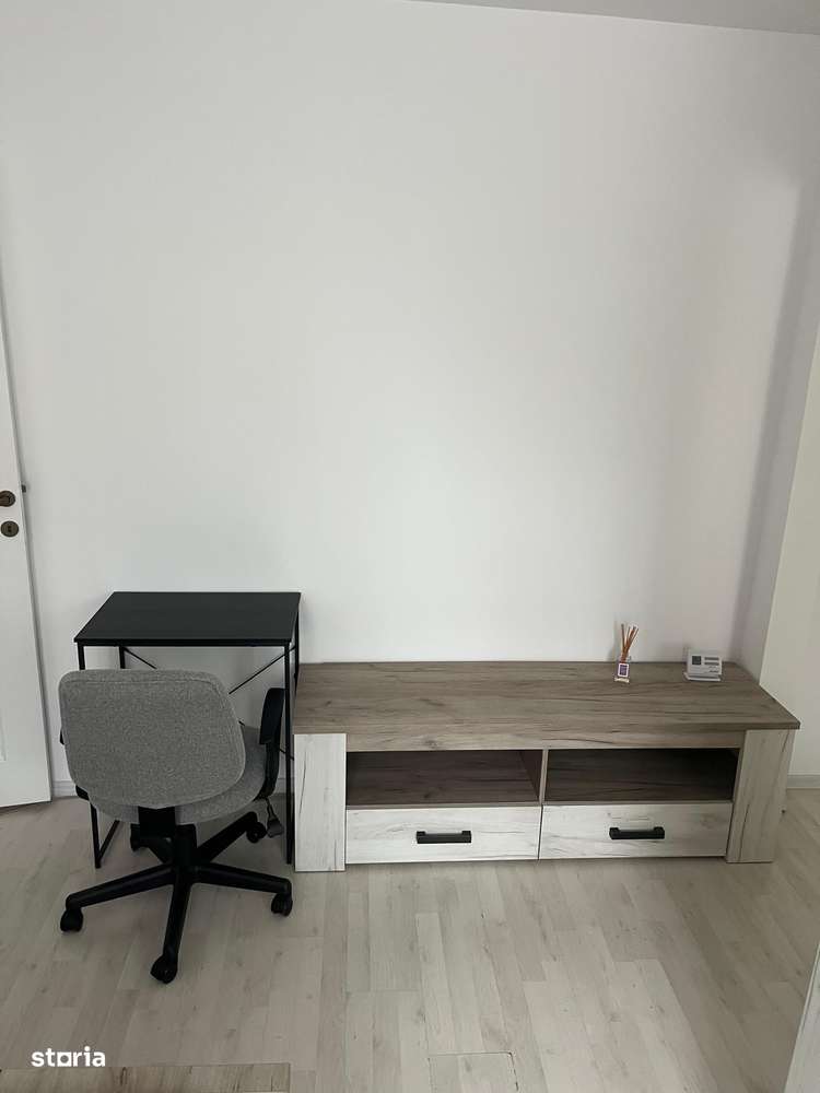 Apartament o camera cu parcare proprie,str Oașului - Imagine principală: 3/8