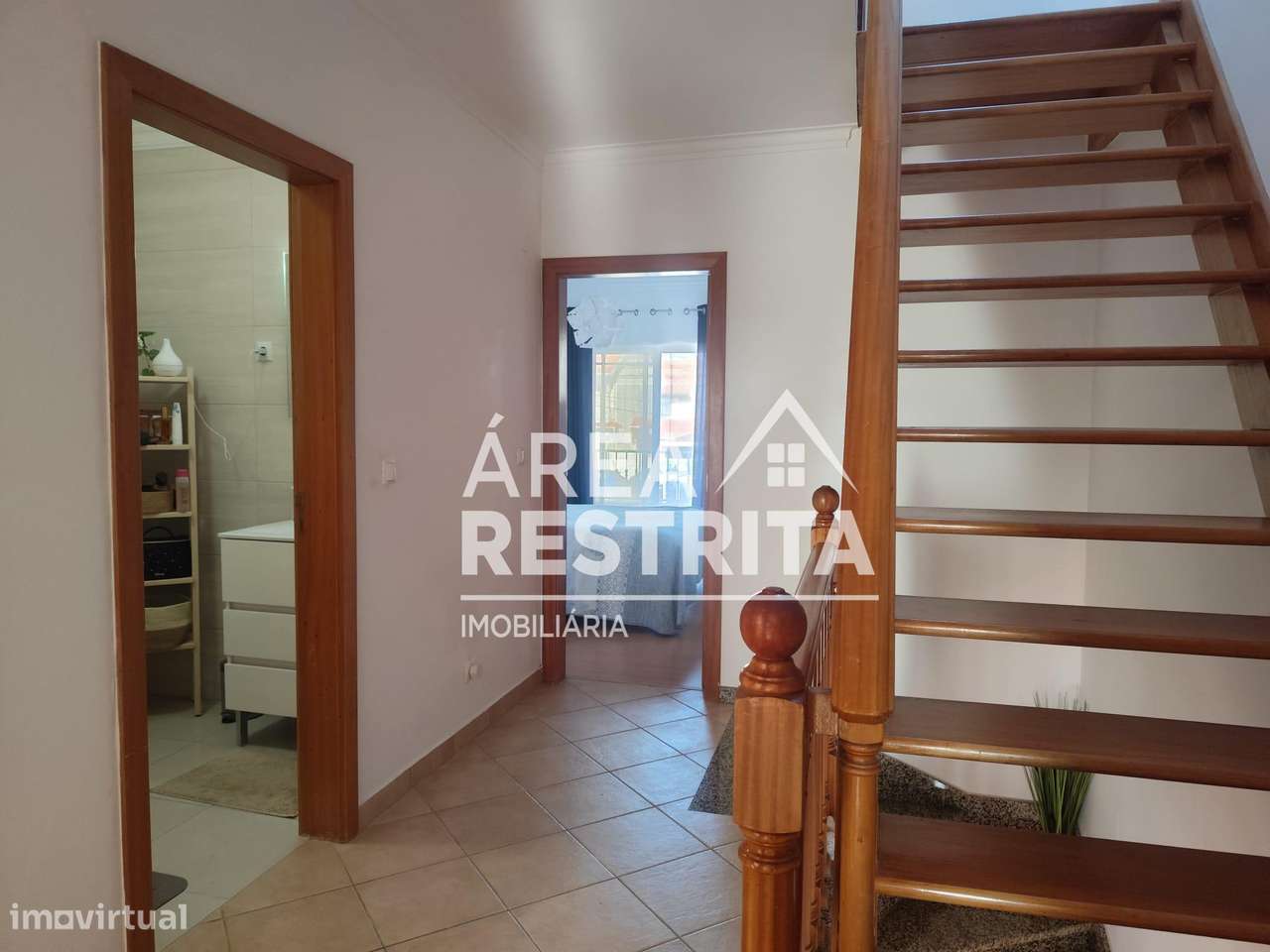 Moradia T3+1 na Quinta do Conde I-7