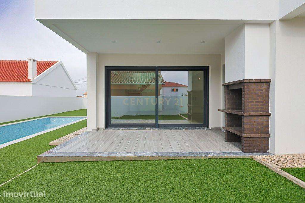 Moradia T4 Nova Charneca de Caparica - Grande imagem: 4/56