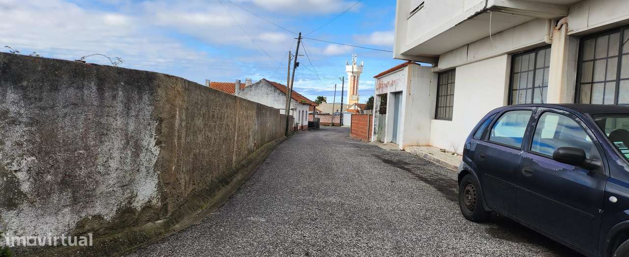 Extenso terreno urbano em Casal Galego - Marinha Grande-9
