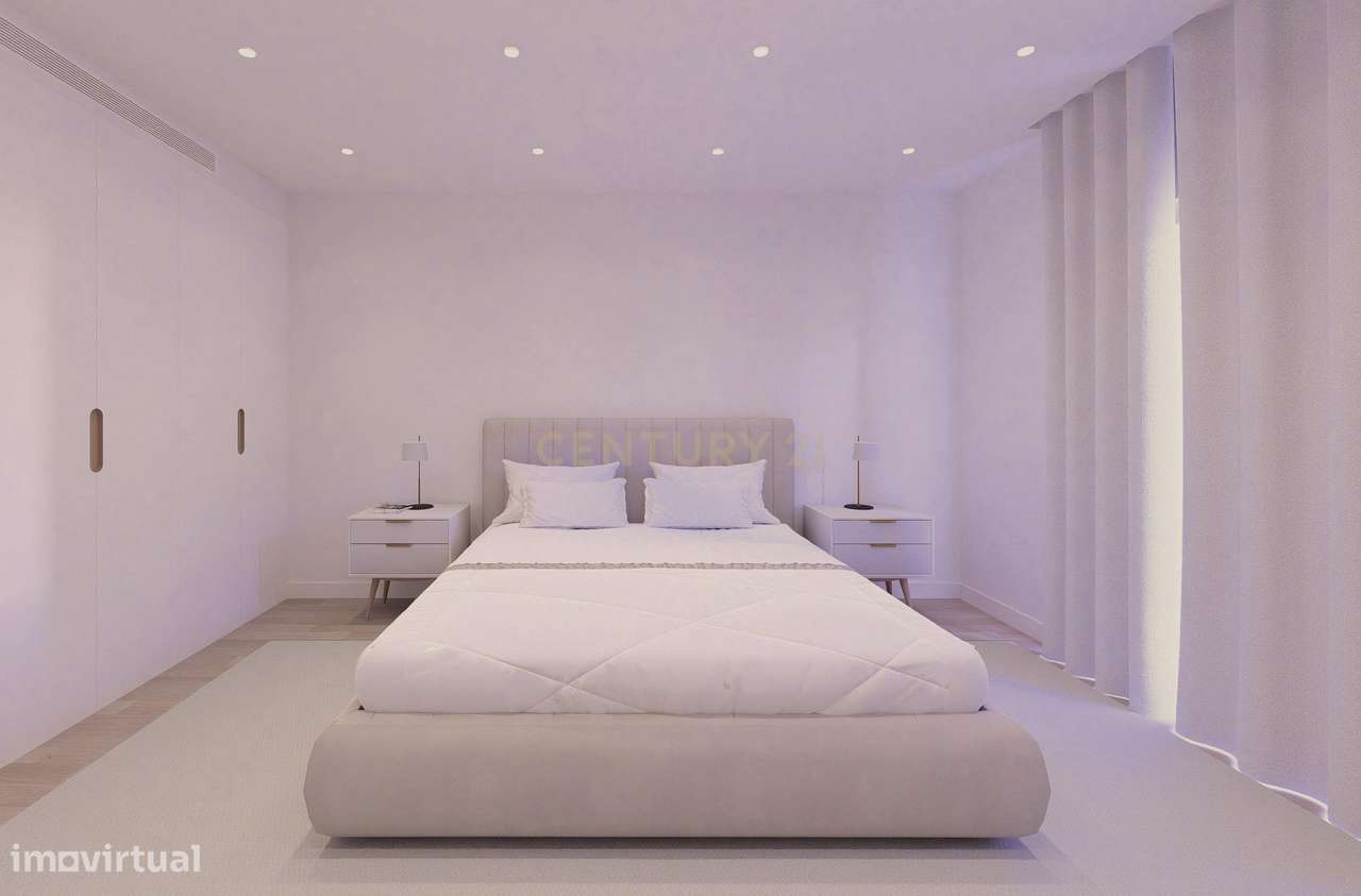 Luxuosa Casa em Cascais com Jardim e Piscina Comum-9