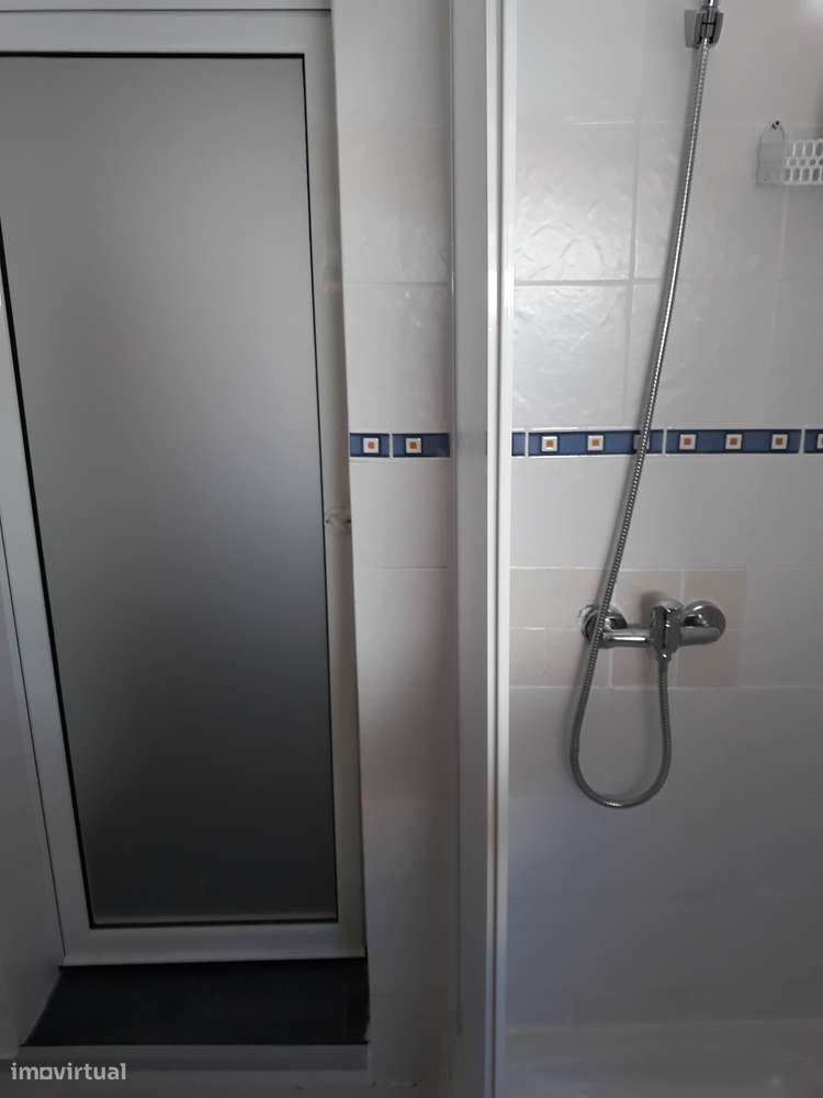 Casa de aldeia localizada na Carvoeira - Grande imagem: 5/8