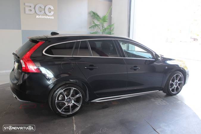 Volvo V60 Cross Country 2.0 D4 Plus Geartronic - 5
