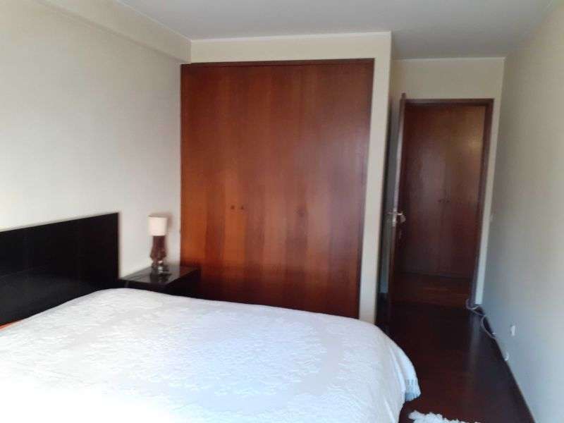 Vende-se T2  lugar de garagem e arrumos Matosinhos - Grande imagem: 4/11