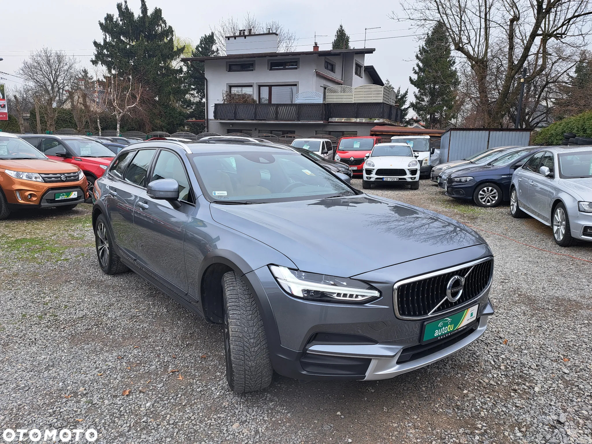 Volvo V90 Cross Country - 4