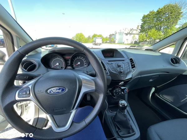 Ford Fiesta - 20
