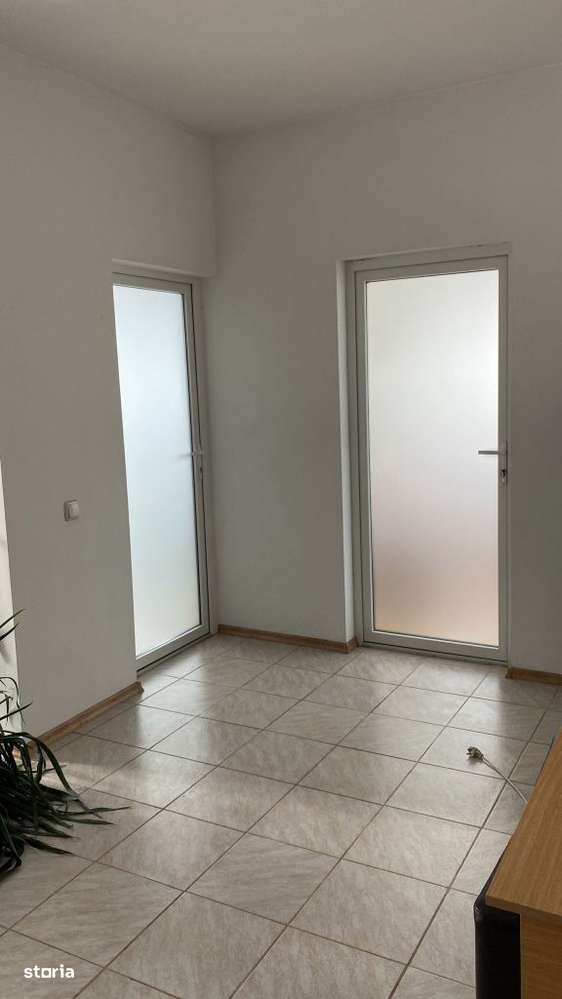 Spatiu Comercial Mioveni, 130 mp, Zona Centrala, Robea - Imagine principală: 2/4