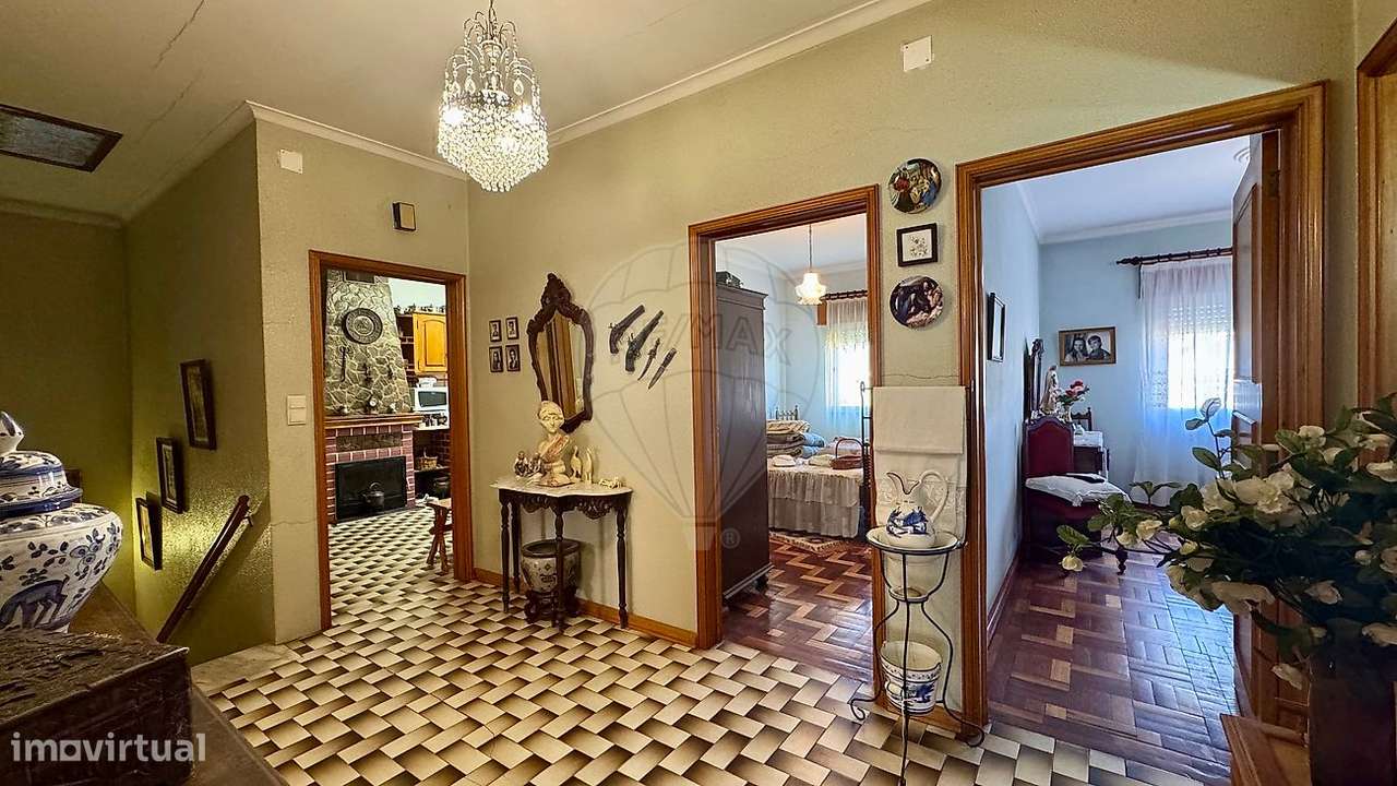 Moradia T4 para venda-6