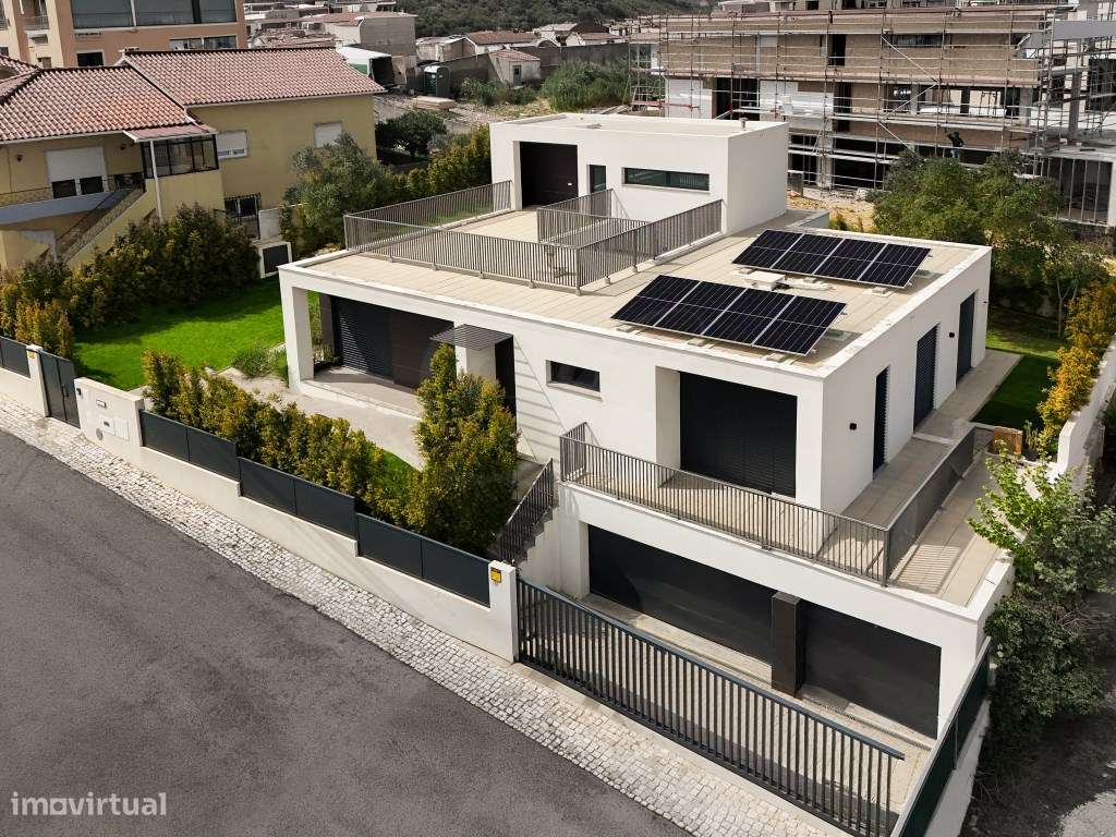 Moradia T4 c/ Jardim de Inverno | Cascais-28