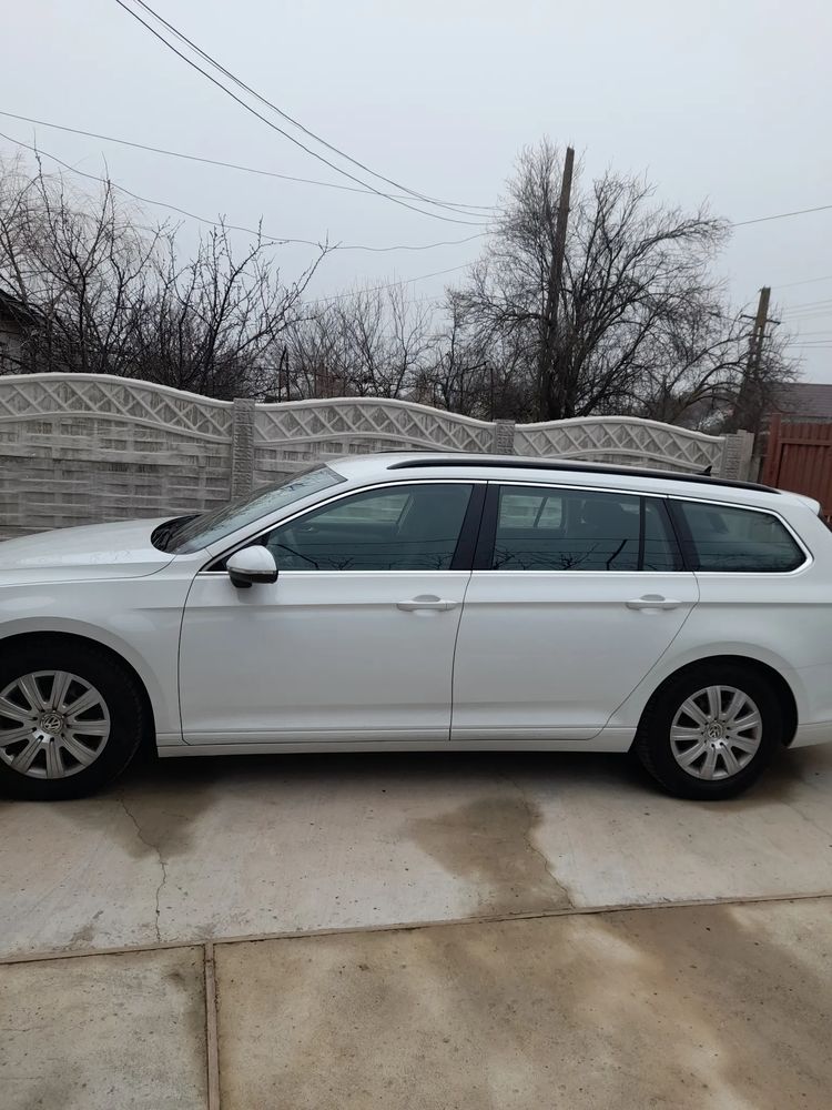 Volkswagen Passat B8 [2014 - Prezent] 2.0 TDI (BlueMotion Technology) Comfortline 2016