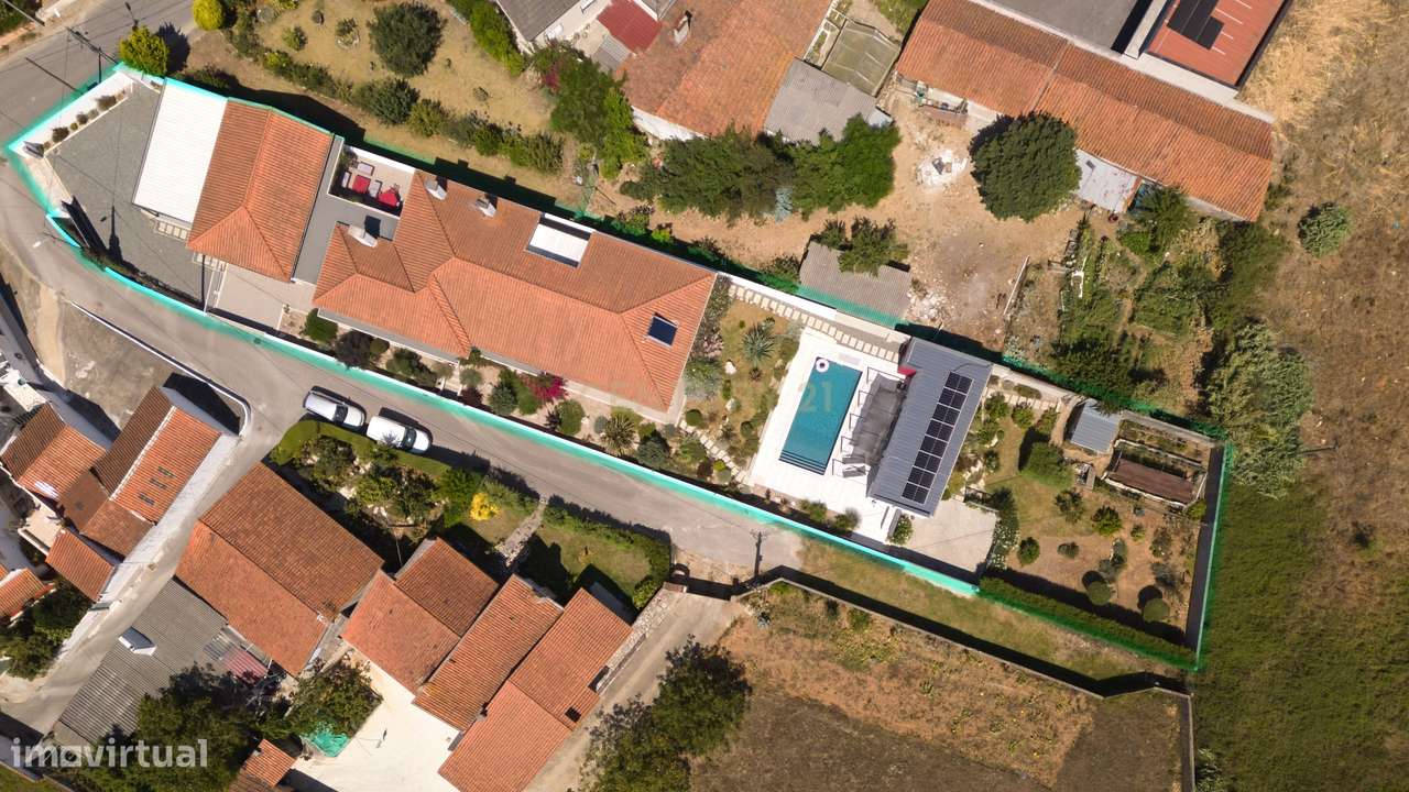 Moradia T4  como nova com Piscina  e vista serra dos Candeiros-42