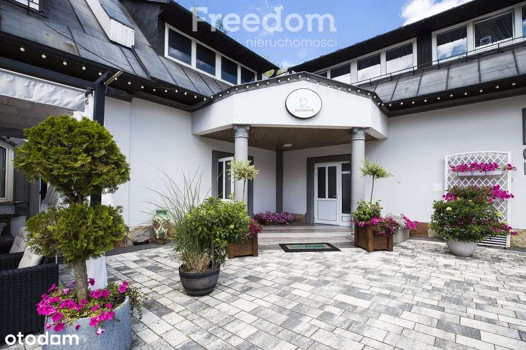 Gotowa inwestycja hotelowo-gastronomiczna_Ostrów-0