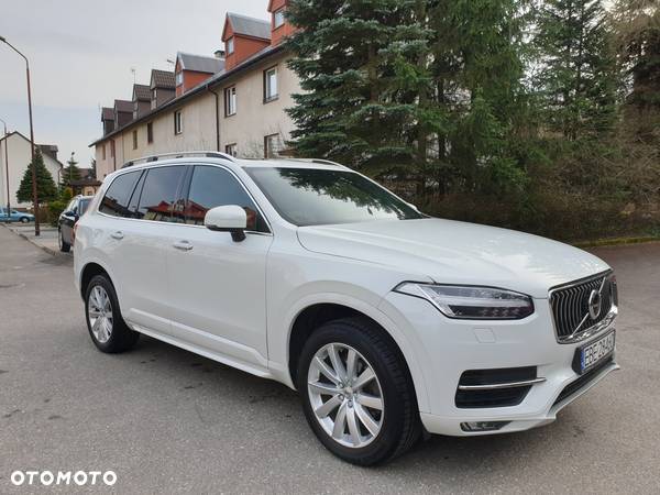 Volvo XC 90 T6 AWD Momentum 7os - 27