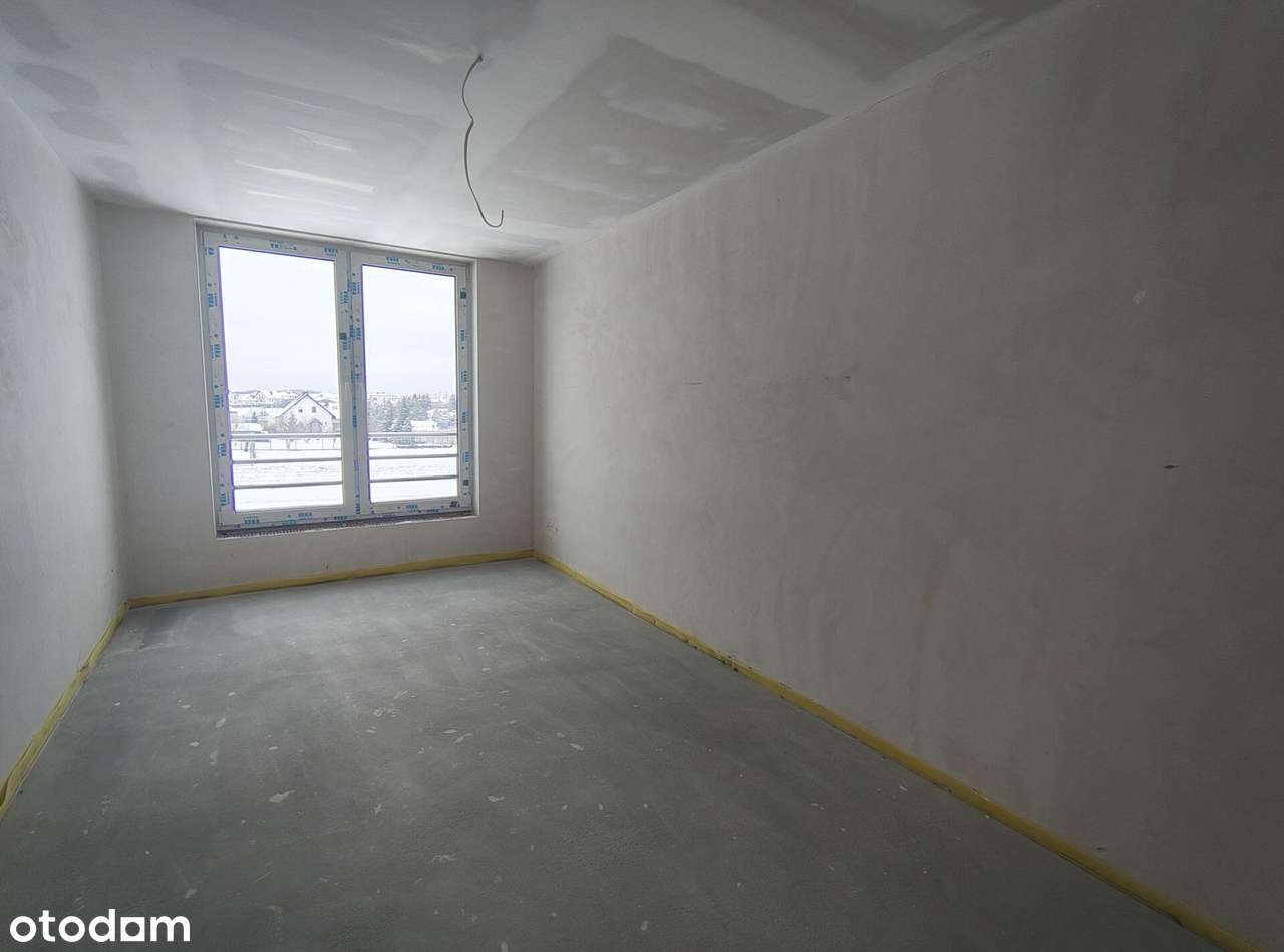 Szeregówka w świetnej lokalizacji-12