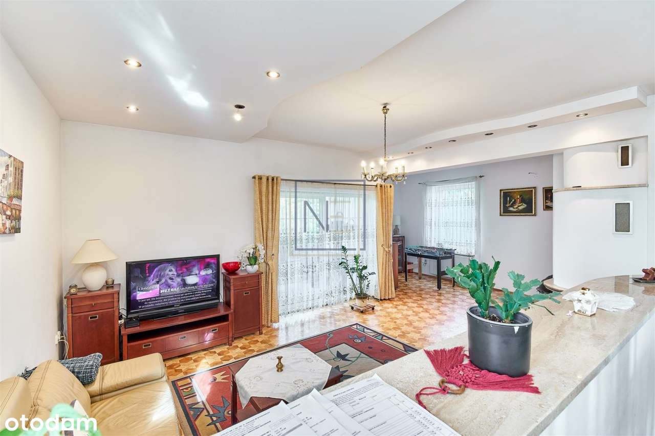 Piętrowy dom z piwnicą, tarsem i ogrodem pod lase-5